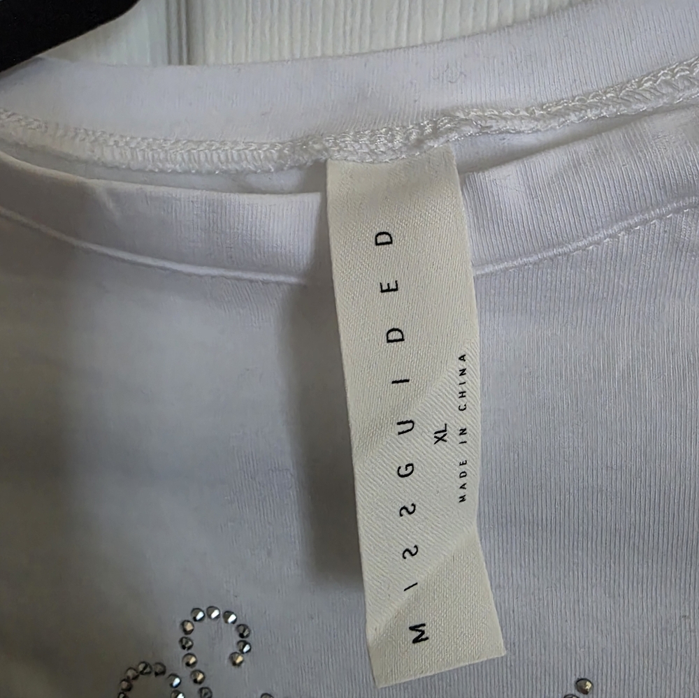 Missguided Spooky Crop Top - Picture 4 of 5